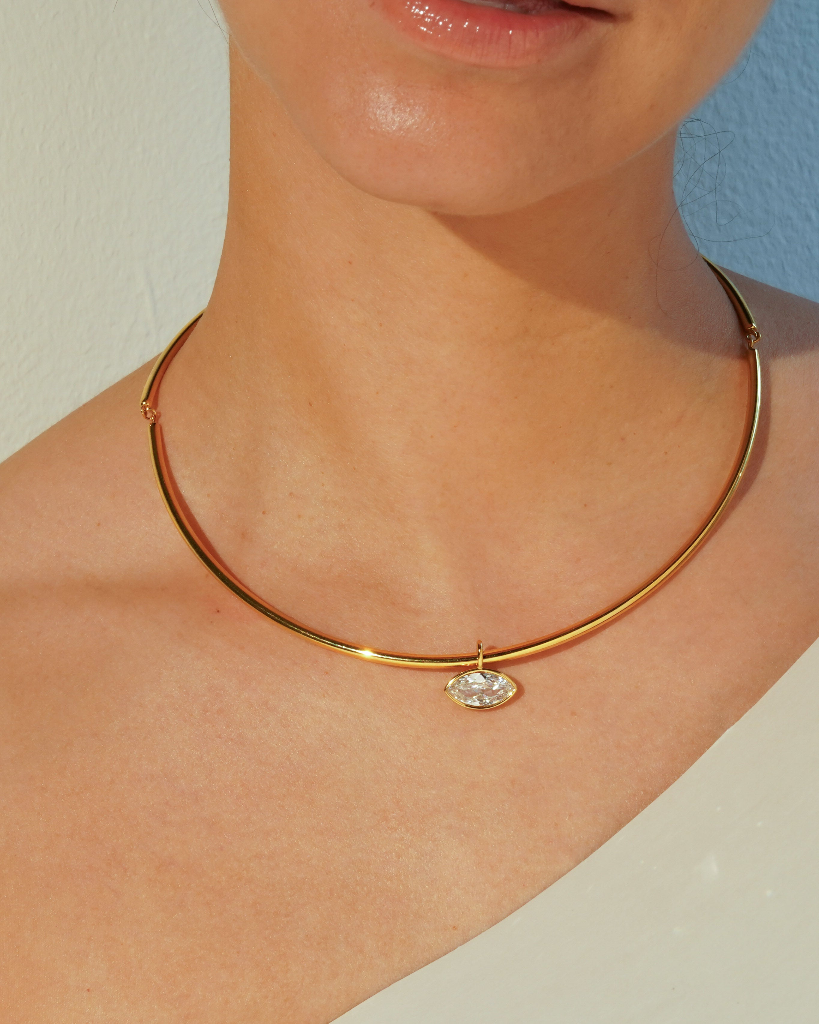 Oliver Duke Marquise Collar
