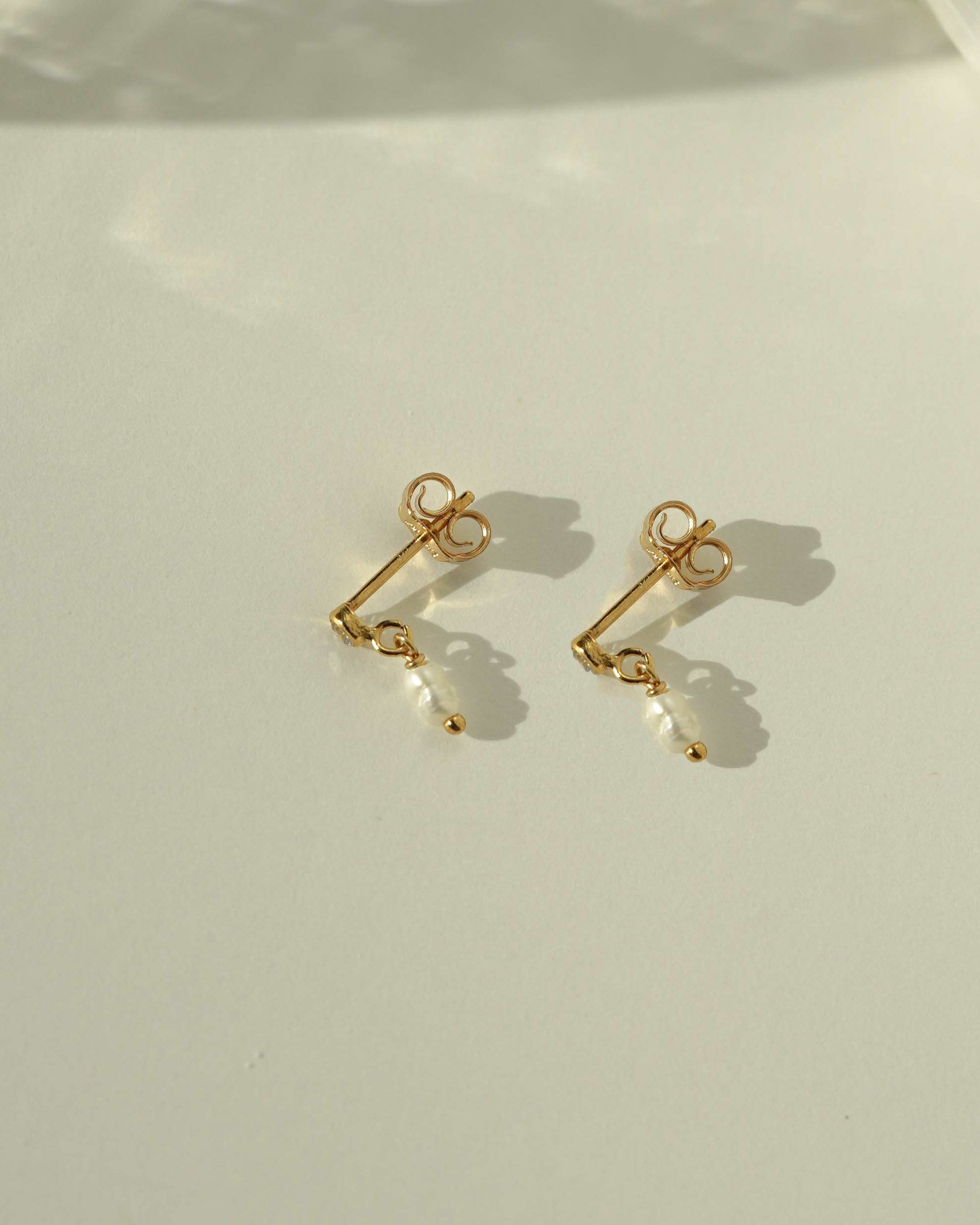 Mosey Stud Earrings