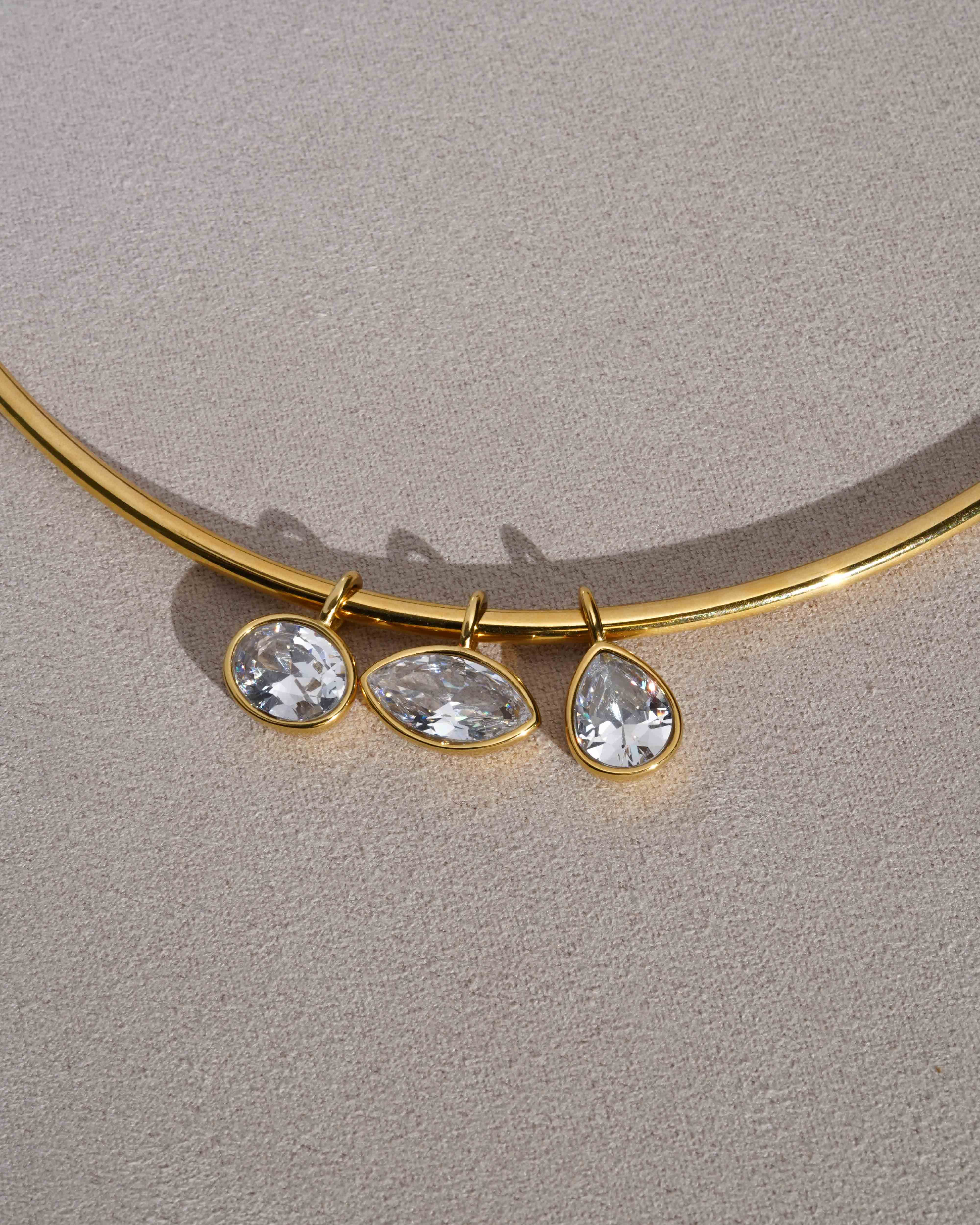 Oliver Duchess Collar