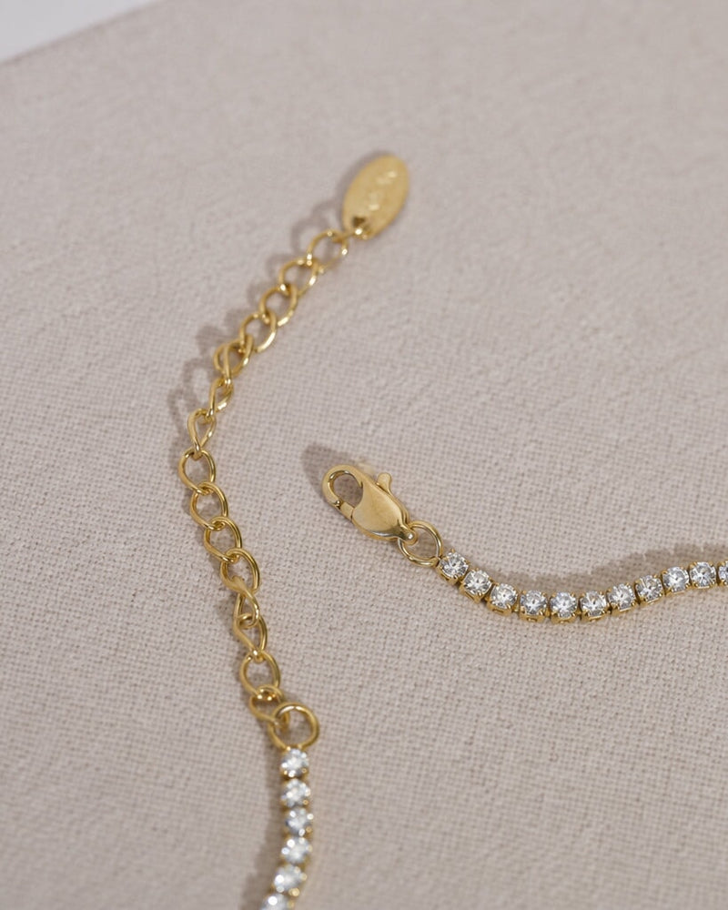 Perri Choker photo 7
