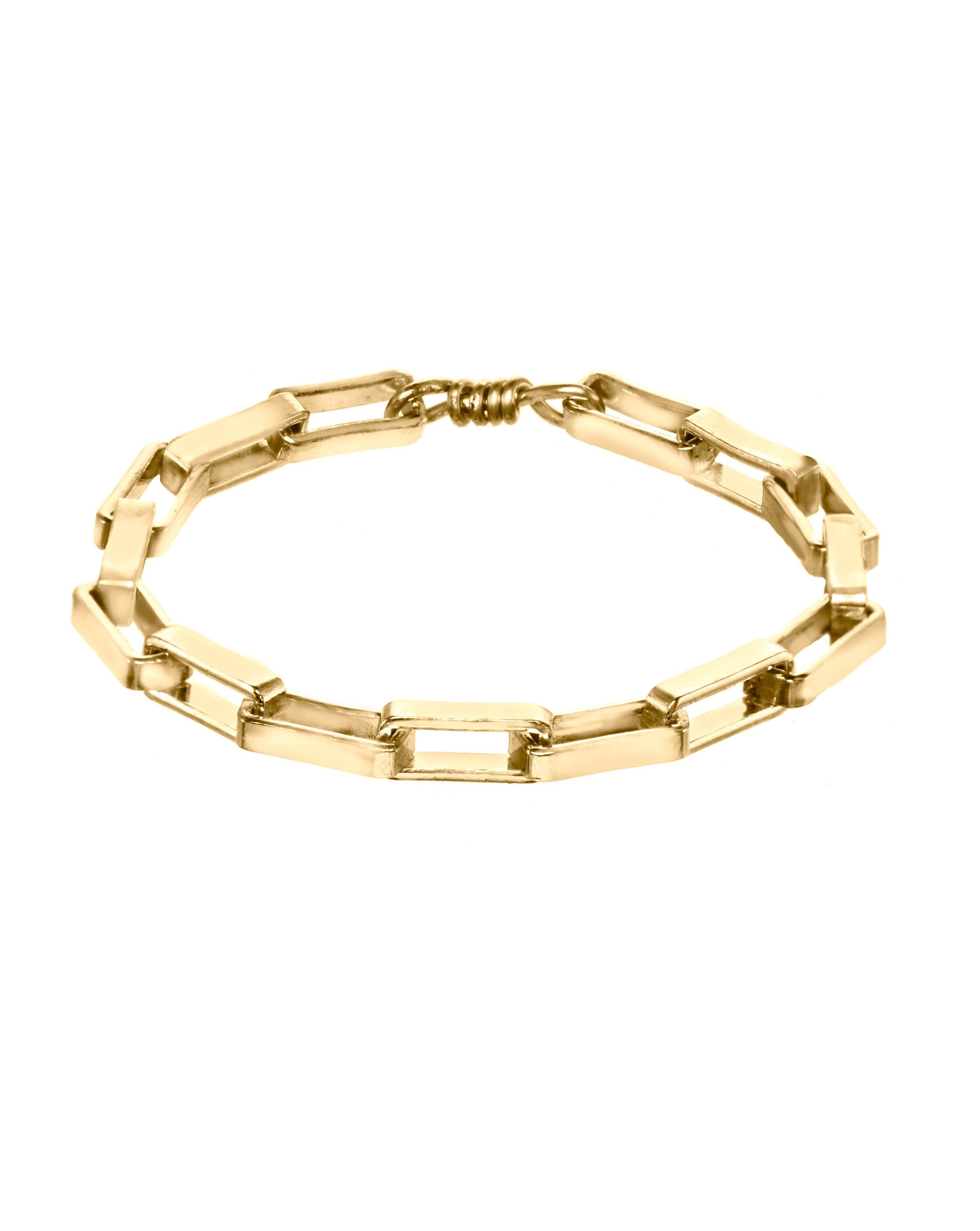 Link Chain Ring by KOZAKH. A soft link chain ring crafted in 14K Gold Filled.