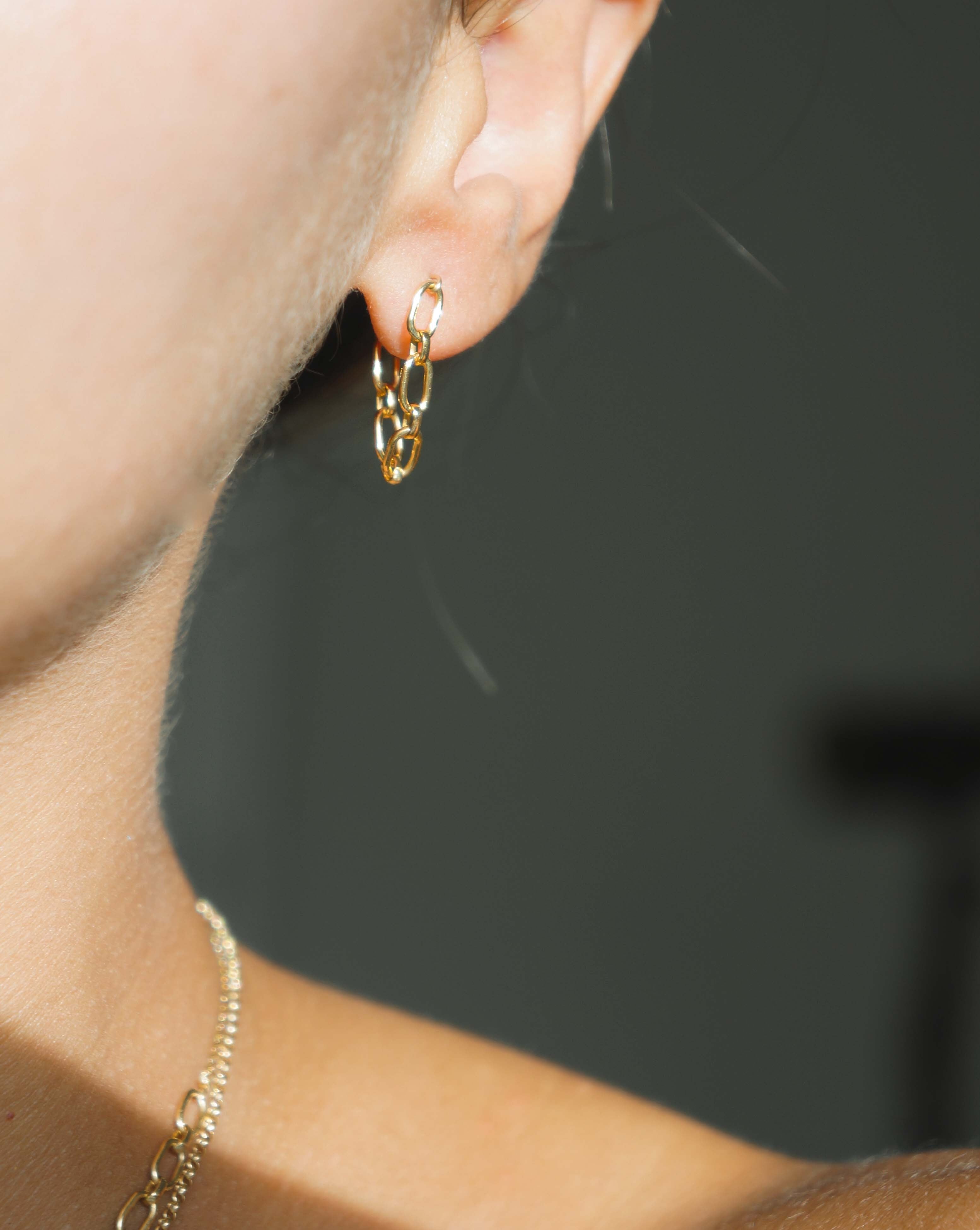 Sita Earrings by KOZAKH. Chain dangling earrings in 14K Gold Filled.